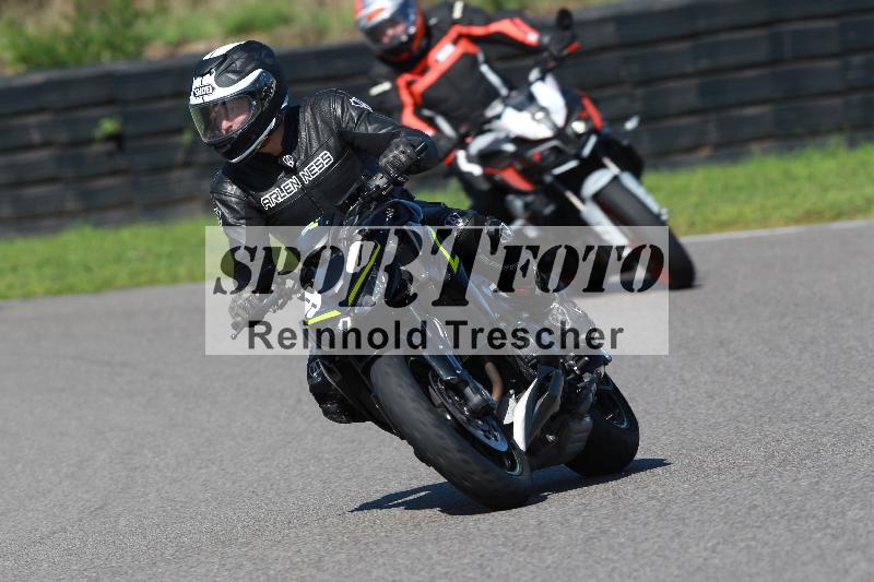 /Archiv-2022/64 19.09.2022.09 Plüss Moto Sport Yamaha Fun Day ADR/Einsteiger/32